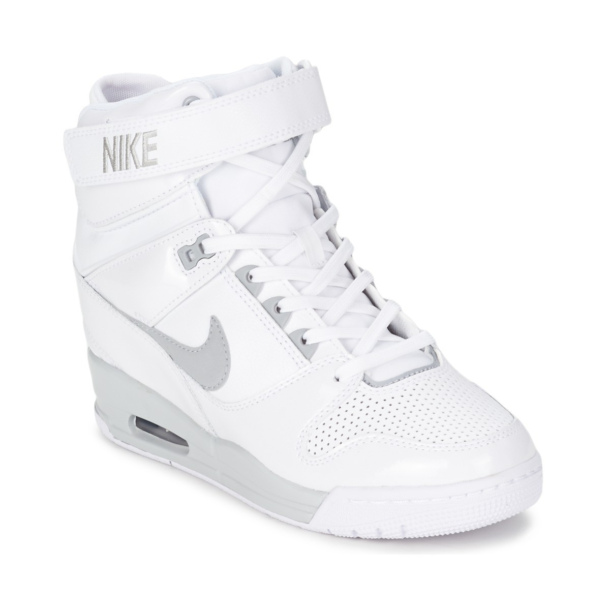 chaussure montante nike pas cher